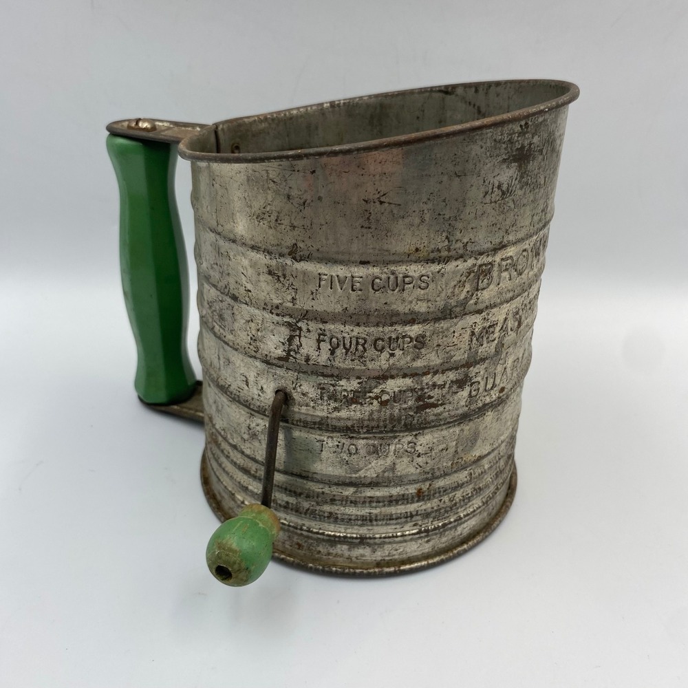 Vintage Bromwells Measuring Sifter 5 Cup Green Wood Handle Tin Hand Crank USA‎